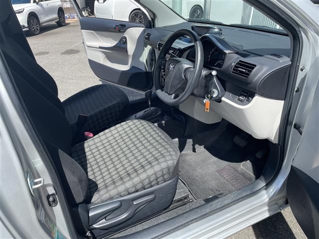 Toyota IQ 2012 8433550-11