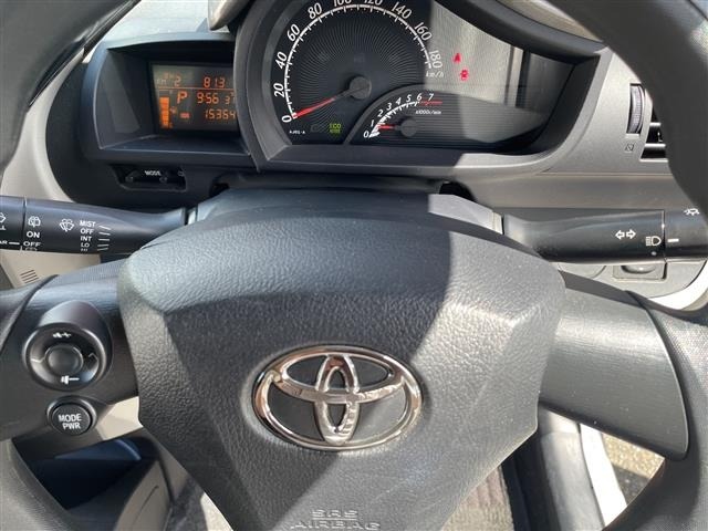Toyota IQ 2012 8433550-16
