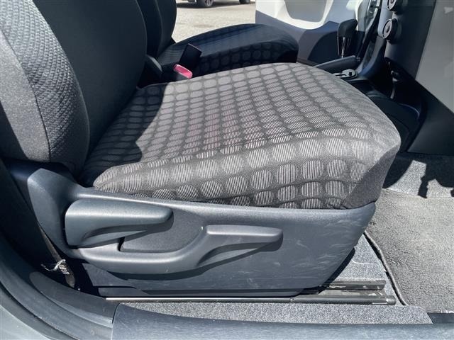 Toyota IQ 2012 8433550-2
