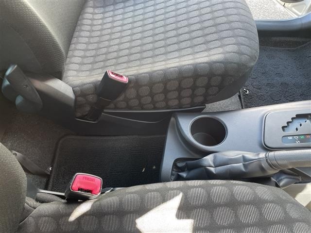 Toyota IQ 2012 8433550-7
