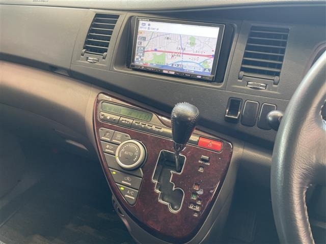 Toyota ISIS 2006 8431768-21