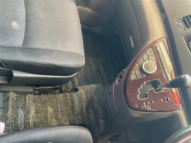 Toyota ISIS 2006 8431768-3