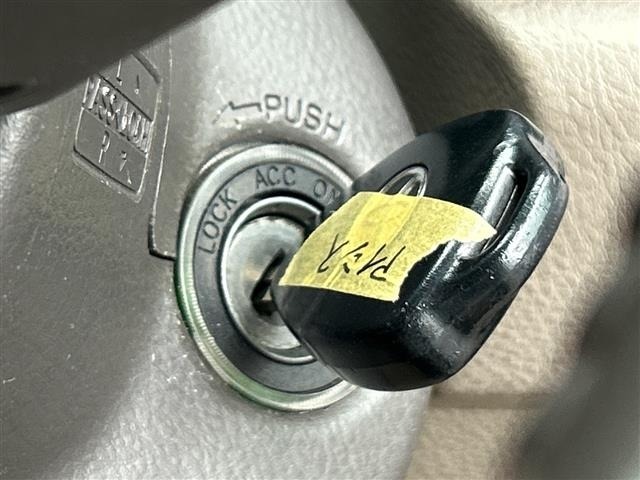 Toyota ISIS 2006 8431775-12