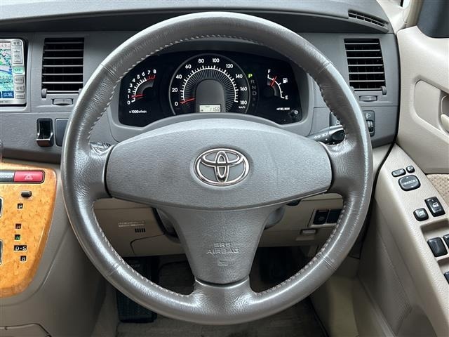 Toyota ISIS 2006 8431775-21