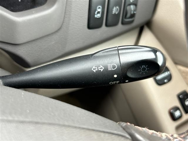Toyota ISIS 2006 8431775-22