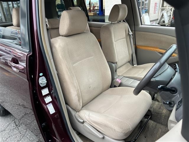 Toyota ISIS 2006 8431775-4