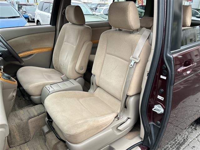 Toyota ISIS 2006 8431775-6