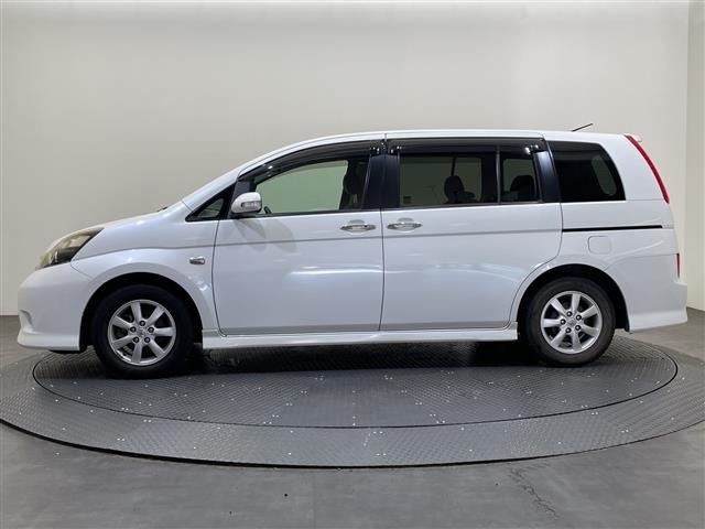 Toyota ISIS 2009 8431782-3