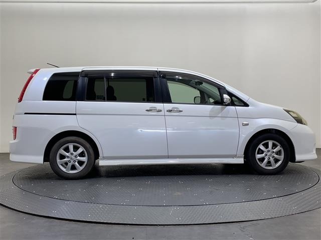Toyota ISIS 2009 8431782-7