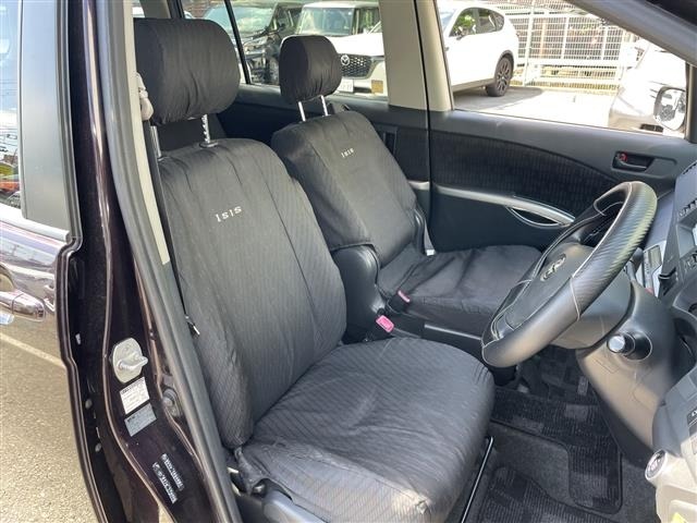 Toyota ISIS 2012 8431783-8