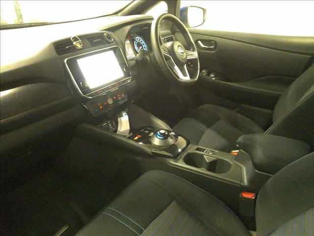 Nissan LEAF 2022 8427665-3