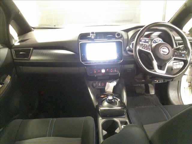 Nissan LEAF 2022 8427665-5