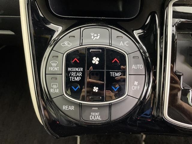 Toyota NOAH 2021 8421430-11