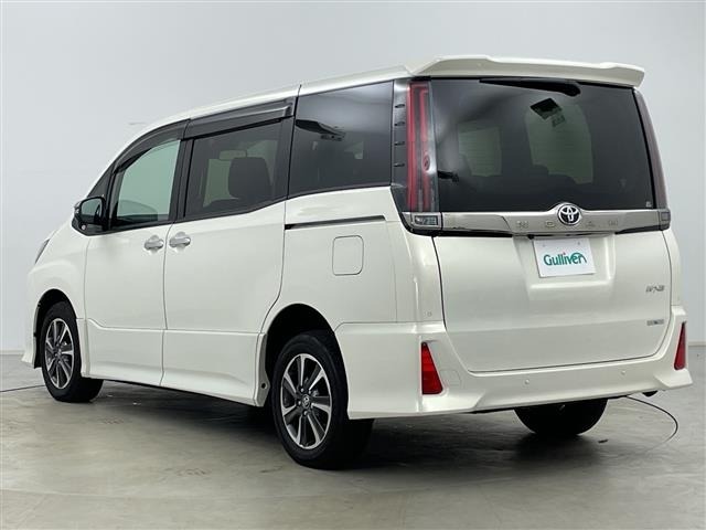 Toyota NOAH 2021 8421430-13