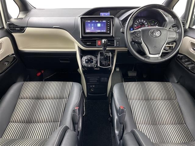 Toyota NOAH 2021 8421430-15