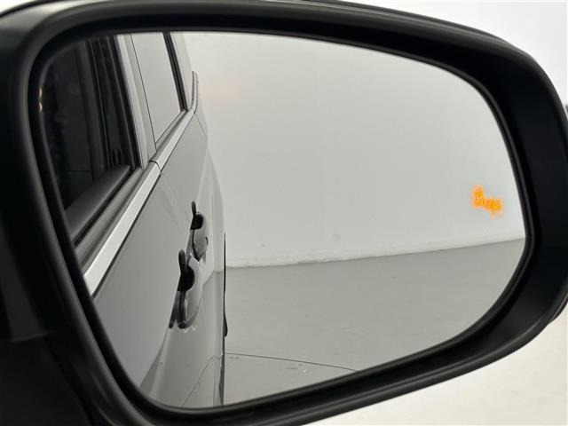 Toyota NOAH 2023 8421435-7