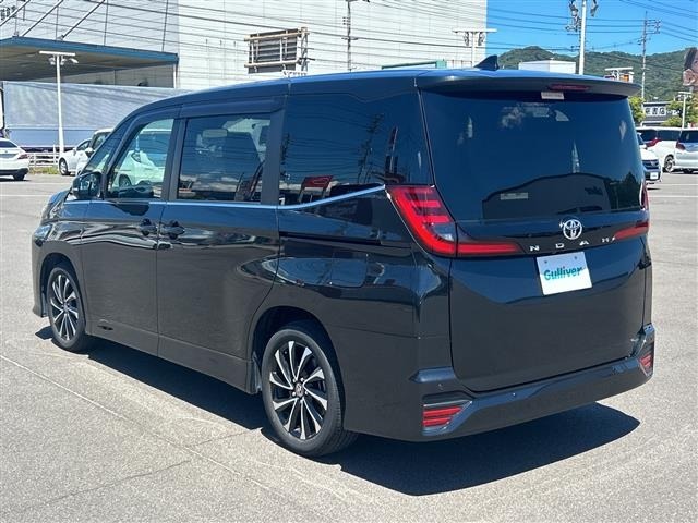 Toyota NOAH 2023 8421436-13