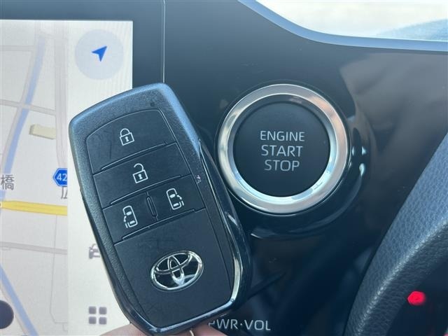 Toyota NOAH 2023 8421436-19