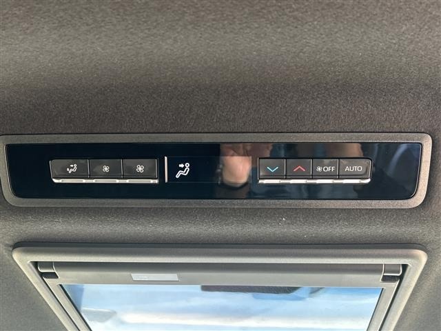 Toyota NOAH 2023 8421436-2