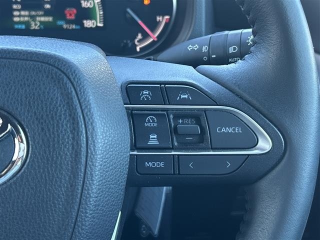 Toyota NOAH 2023 8421436-7