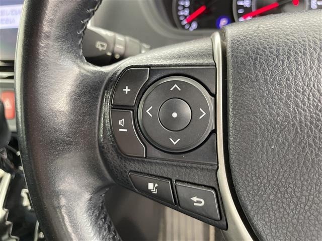 Toyota NOAH 2021 8421437-3