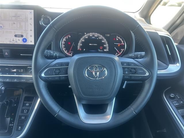 Toyota NOAH 2023 8421438-1