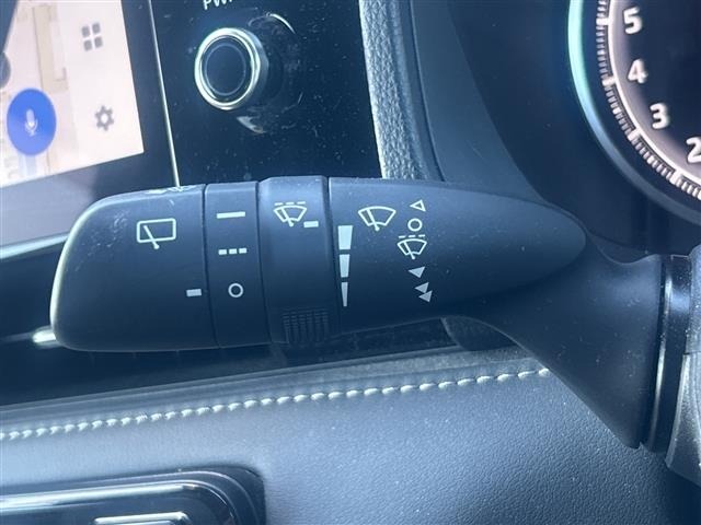 Toyota NOAH 2023 8421438-7