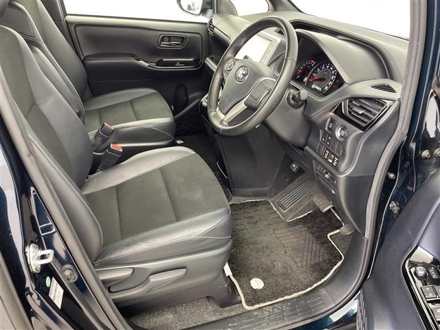 Toyota NOAH 2018 8421439-10