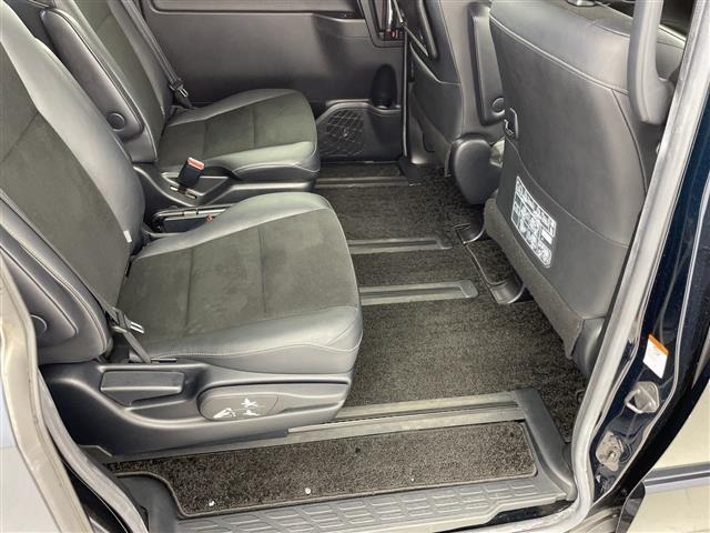 Toyota NOAH 2018 8421439-12