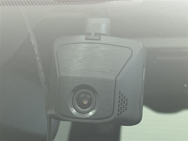 Toyota NOAH 2018 8421439-19
