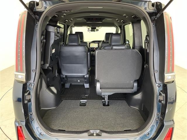 Toyota NOAH 2018 8421439-20