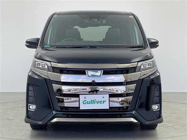 Toyota NOAH 2018 8421439-22