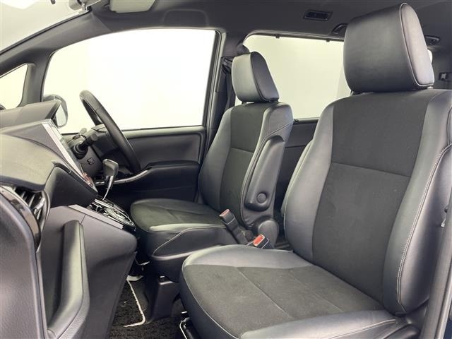 Toyota NOAH 2018 8421439-9