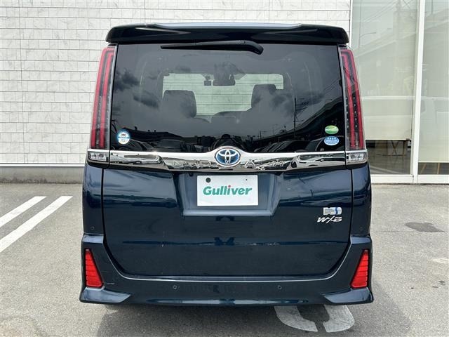 Toyota NOAH 2020 8421440-2