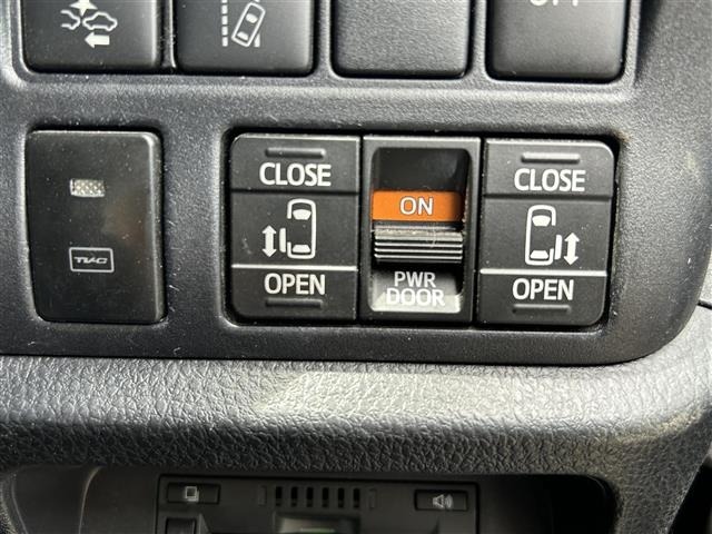 Toyota NOAH 2020 8421440-20