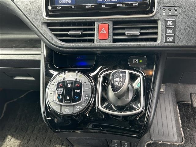 Toyota NOAH 2020 8421440-5