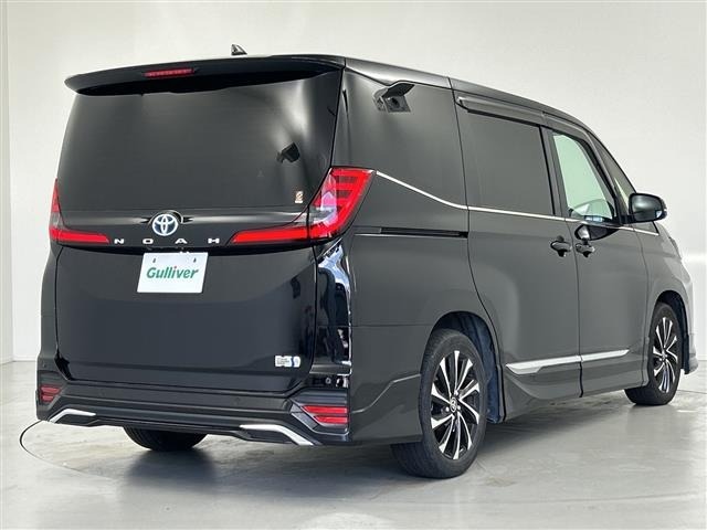Toyota NOAH 2023 8421442-13