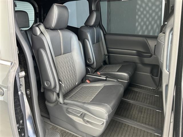 Toyota NOAH 2023 8421442-22