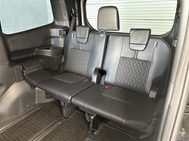 Toyota NOAH 2023 8421442-6