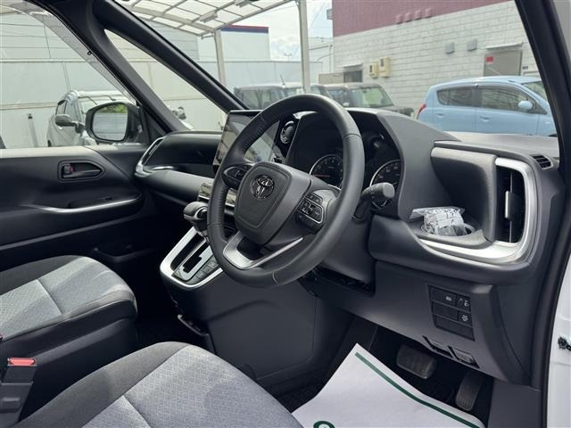 Toyota NOAH 2025 8421451-1