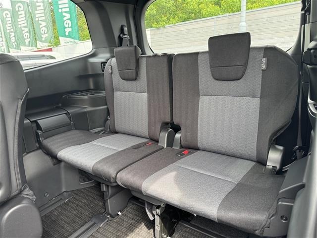 Toyota NOAH 2025 8421451-10