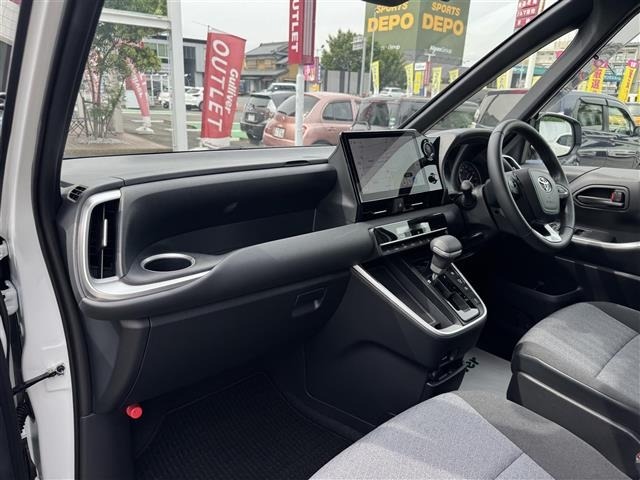 Toyota NOAH 2025 8421451-7