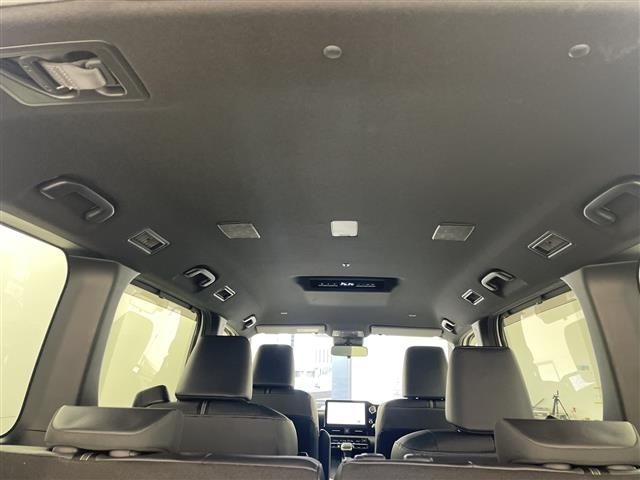 Toyota NOAH 2023 8421461-13