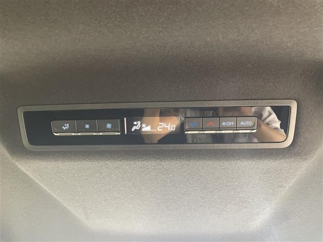 Toyota NOAH 2023 8421461-2