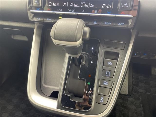Toyota NOAH 2023 8421461-4
