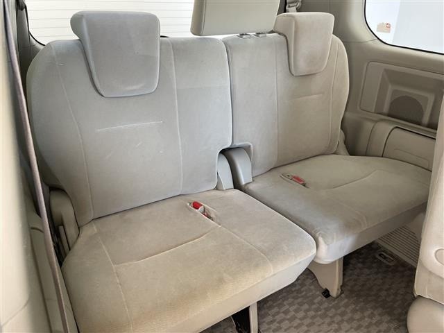 Toyota NOAH 2013 8421469-10