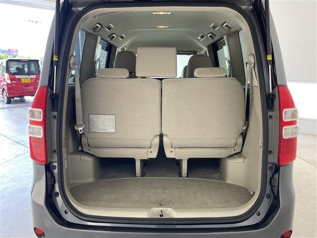 Toyota NOAH 2013 8421469-11