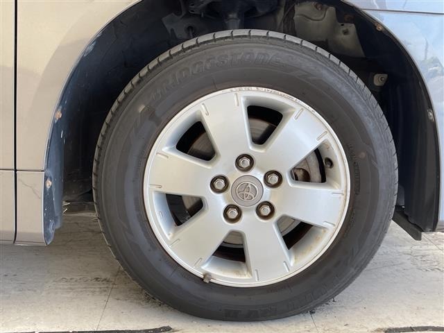 Toyota NOAH 2013 8421469-12