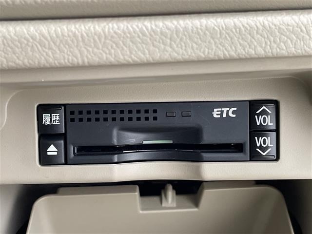 Toyota NOAH 2013 8421469-3