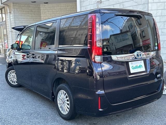 Toyota NOAH 2014 8421480-13